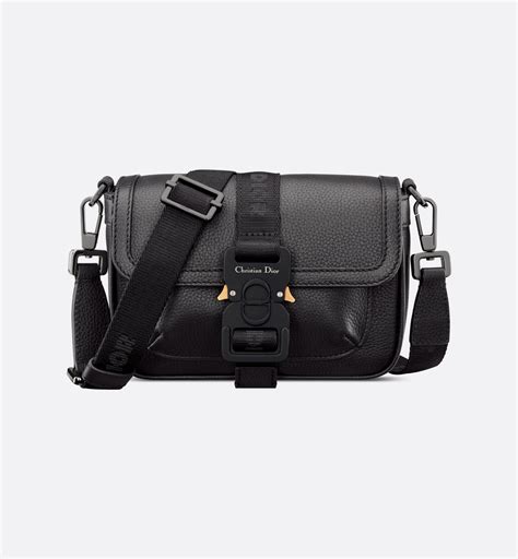 dior hit the road bag